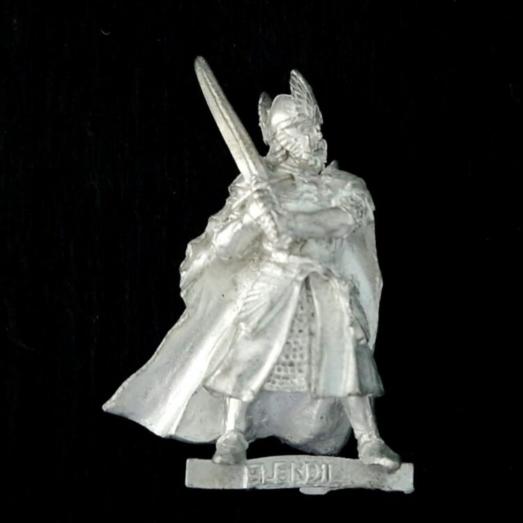 A photo of an Númenor Elendil Middle Earth Warhammer miniature