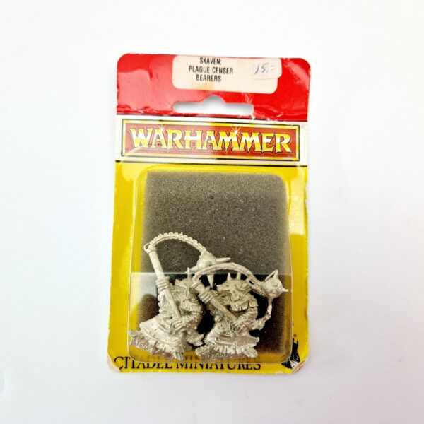 A photo of Skaven Plague Censer Bearers Warhammer miniatures
