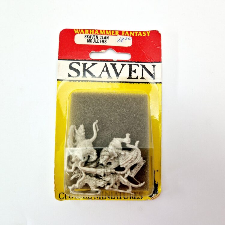 A photo of Skaven Packmaster and Giant Rats Warhammer miniatures