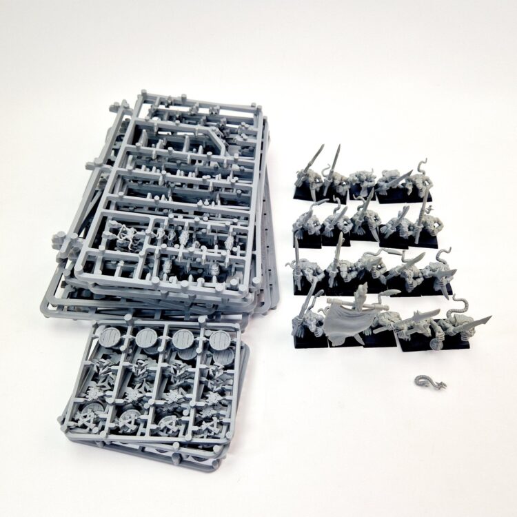 A photo of a Skaven Clanrats Regiment Warhammer miniatures