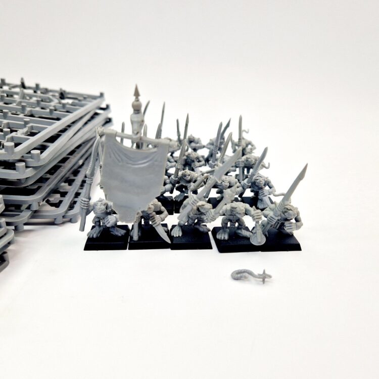 A photo of a Skaven Clanrats Regiment Warhammer miniatures