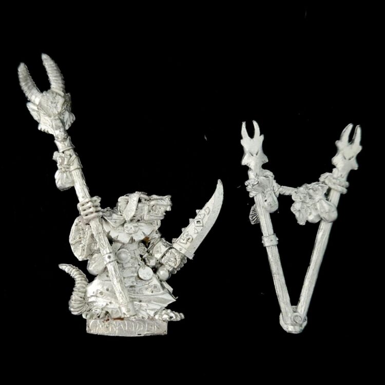 A photo of a Skaven Clan Skryre Warlock Warhammer miniature