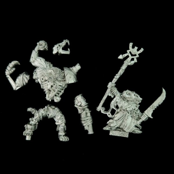 A photo of a Skaven Grey Seer Thanquol and Boneripper Warhammer miniature