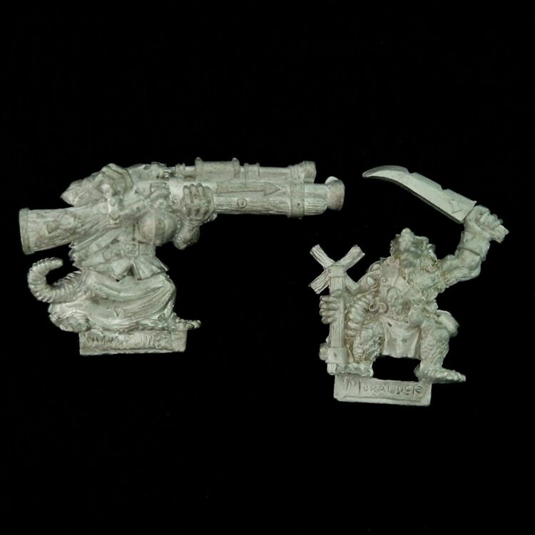 A photo of a Skaven Jezzail Team Warhammer miniature