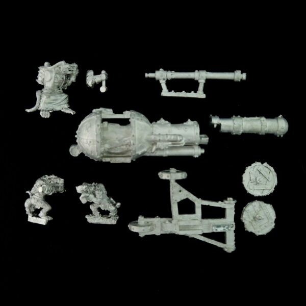 A photo of a Skaven Warp Lightning Cannon Warhammer miniature