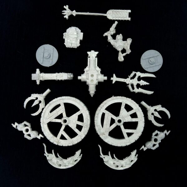 A photo of a Skaven Doomwheel Warhammer miniature