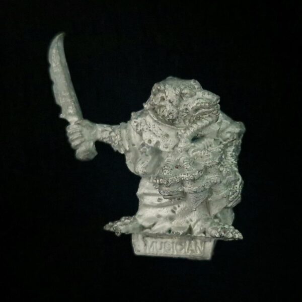 A photo of a Skaven Musician Warhammer musician