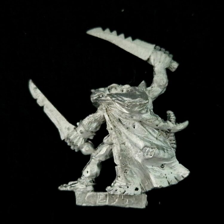 A photo of a Skaven Assassin Warhammer miniature