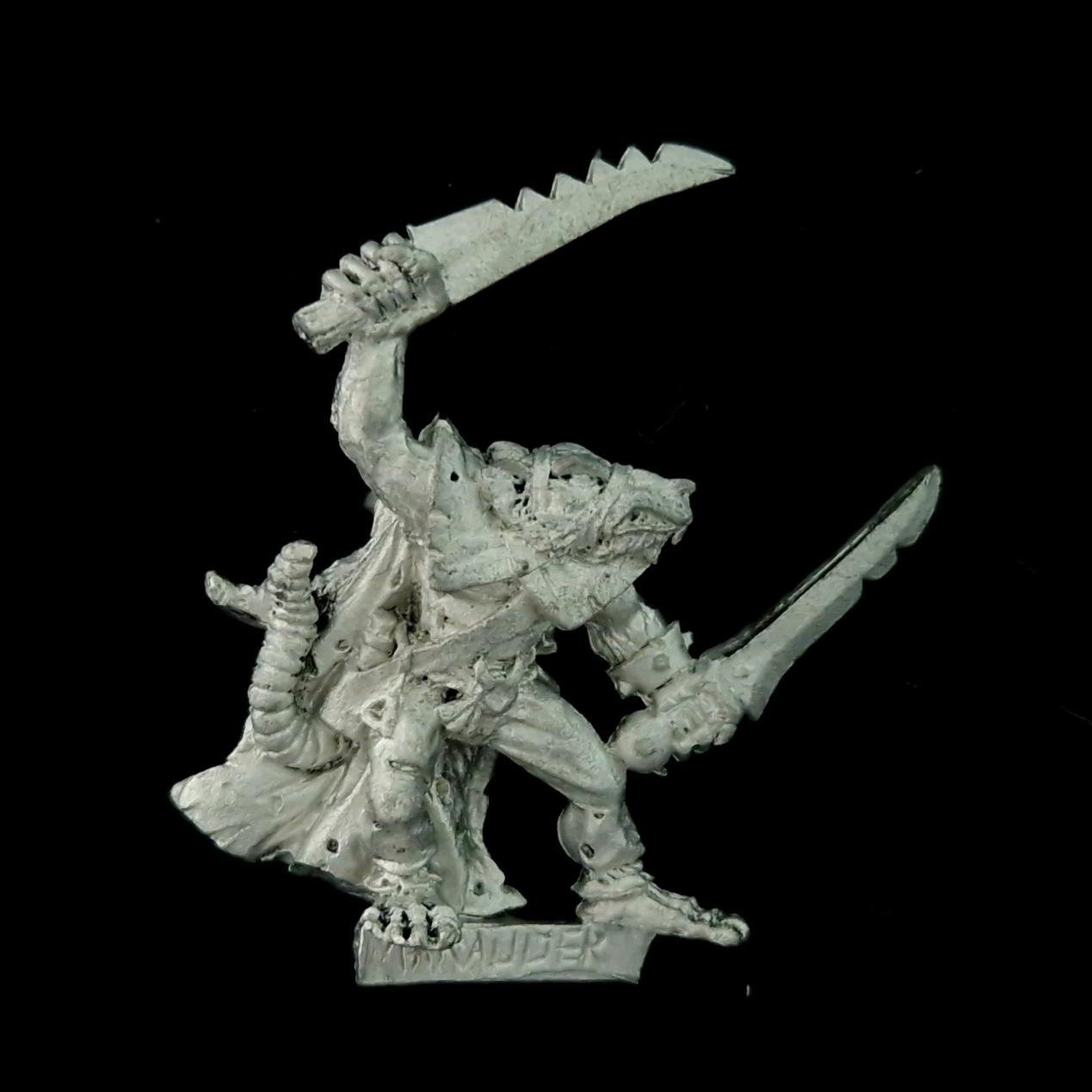 A photo of a Skaven Assassin Warhammer miniature