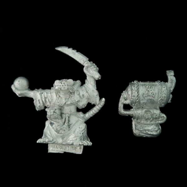 A photo of a Skaven Poison Wind Globadier Warhammer miniature