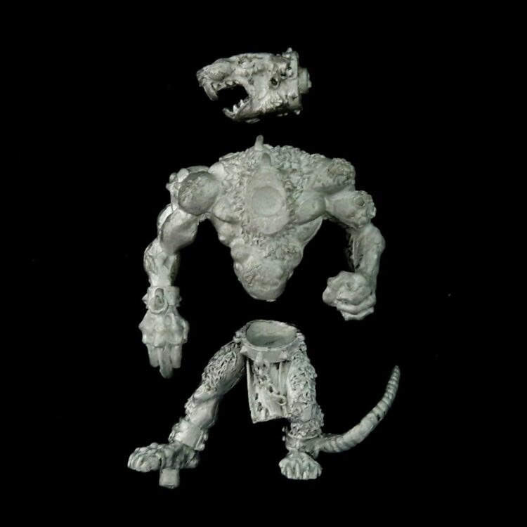 A photo of a Skaven Rat Ogre Warhammer miniature