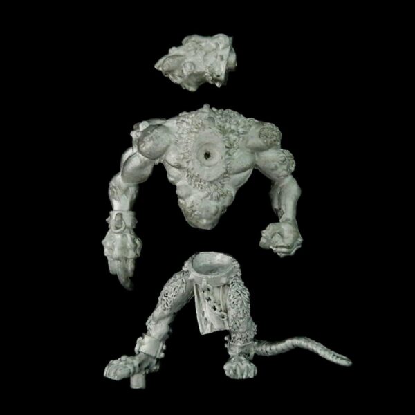 A photo of a Skaven Rat Ogre Warhammer miniature