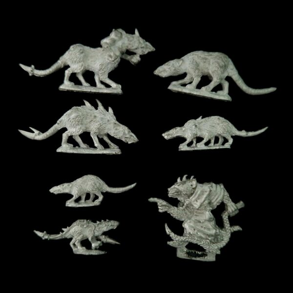 A photo of Skaven Packmaster and Giant Rats Warhammer miniatures