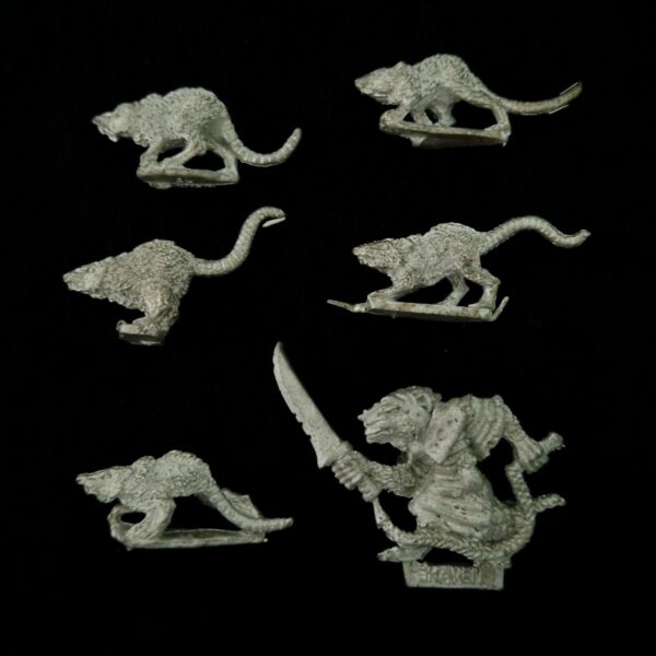 A photo of Skaven Packmaster and Giant Rats Warhammer miniatures