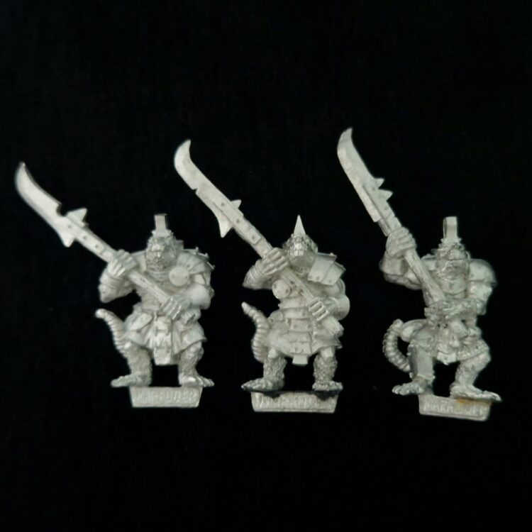 A photo of Skaven Stormvermin Warhammer miniatures