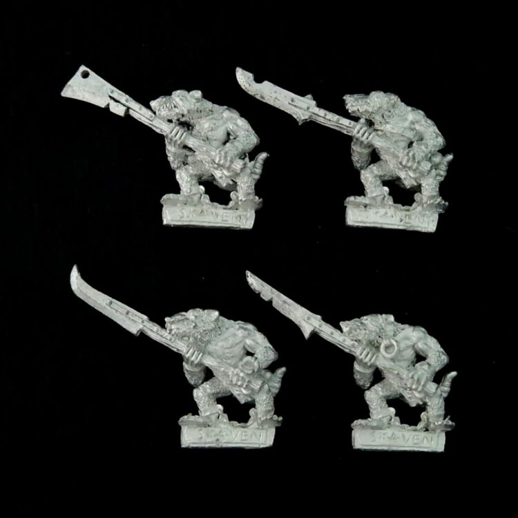 A photo of Skaven Slaves Warhammer miniatures