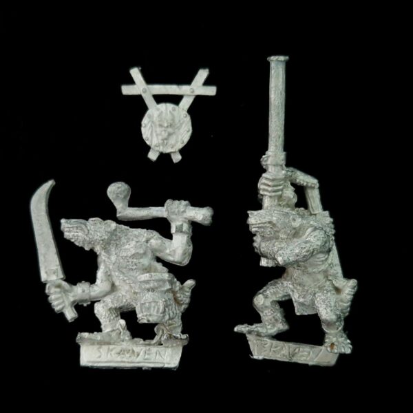 A photo of Skaven Slaves Command Warhammer miniatures