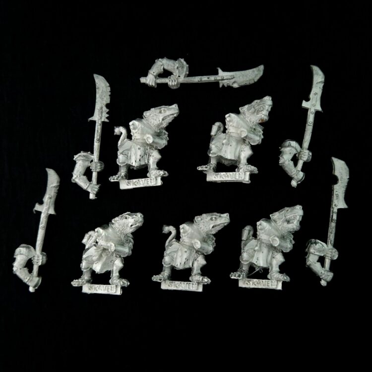 A photo of Skaven Stormvermin Warhammer miniatures