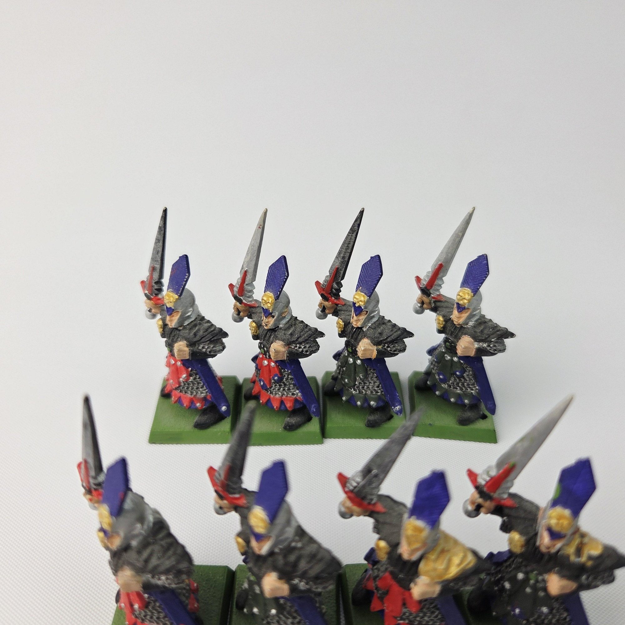 A photo of Dark Elves Warriors Warhammer miniatures