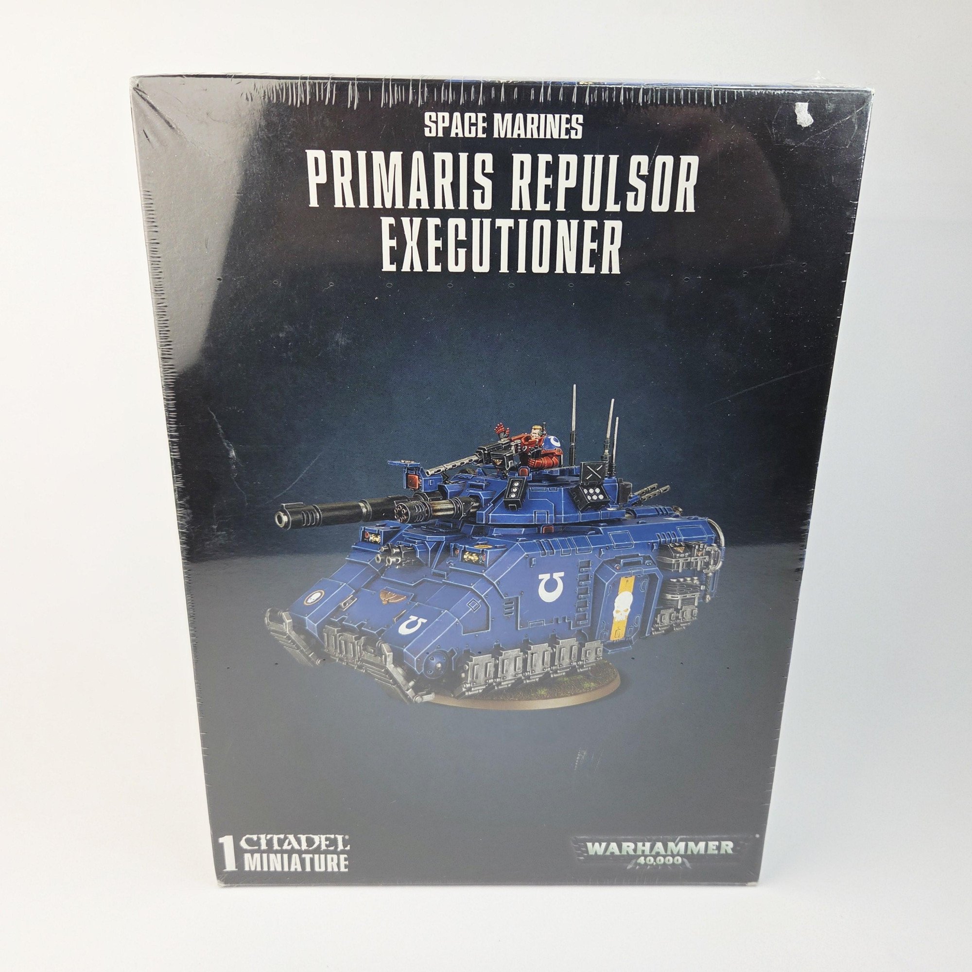 A photo of a Space Marines Primaris Repulsor Executioner Warhammer miniature