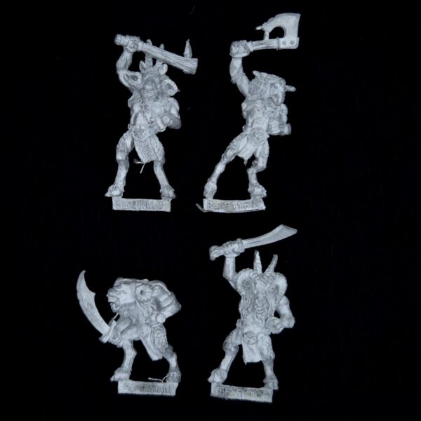 A photo of Beasts of Chaos Beastmen Warhammer miniatrues