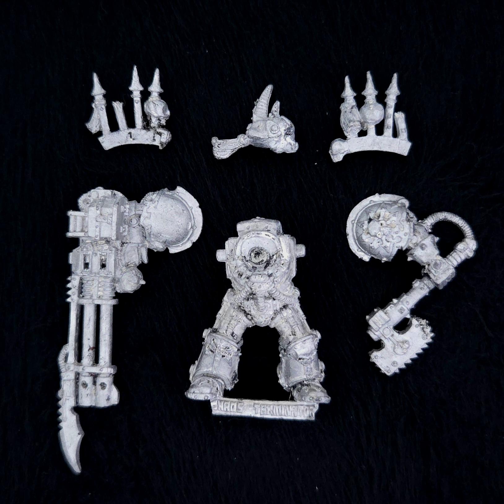 A photo of a Chaos Space Marines Terminator Warhammer miniature