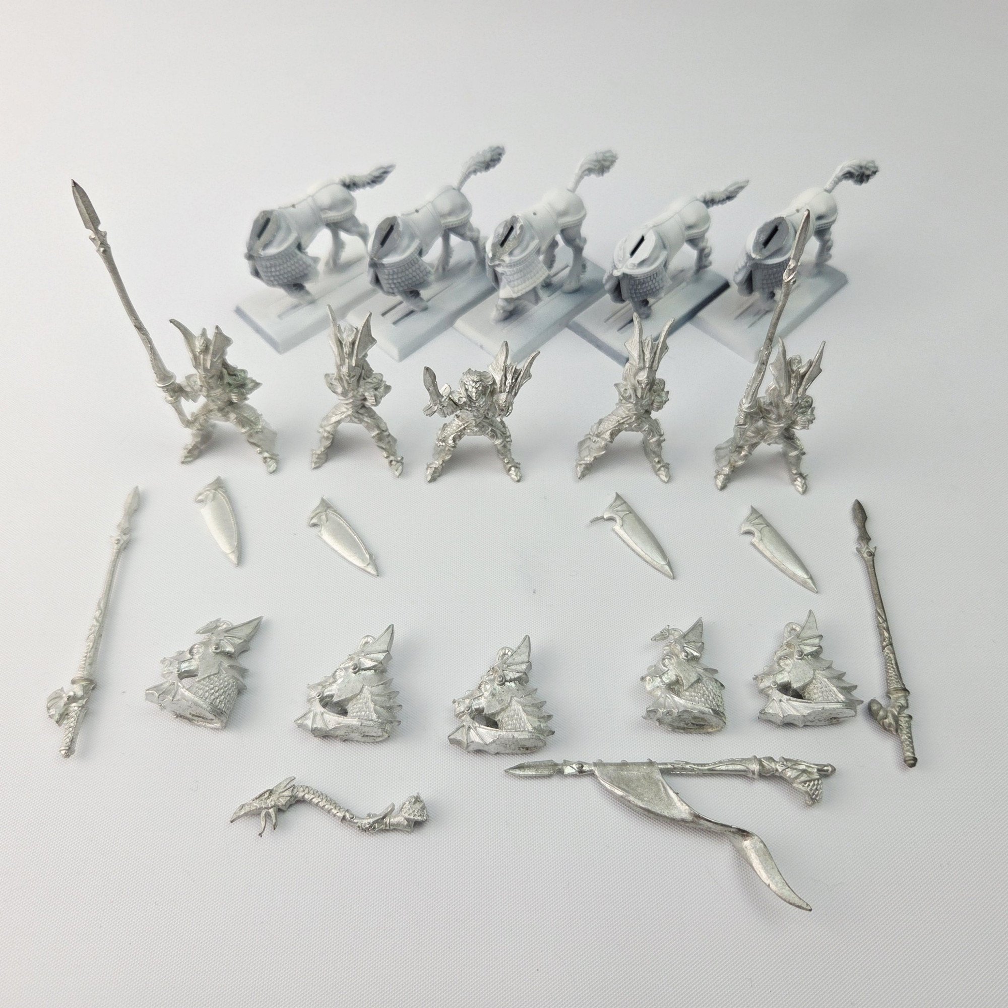 A photo of High Elves Dragon Princes of Caledor Warhammer miniatures