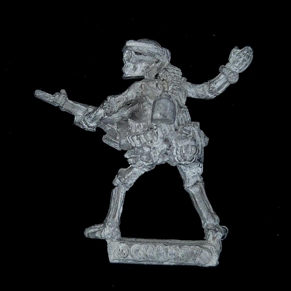 A photo of a Undead C17 Skeleton Warhammer miniature