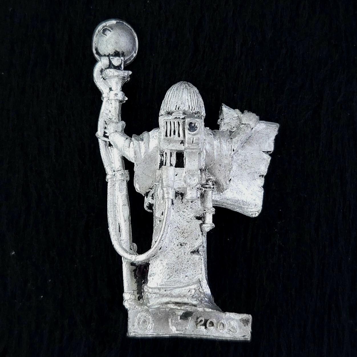 A photo of a Sisters of Battle Dialogus Warhammer miniature