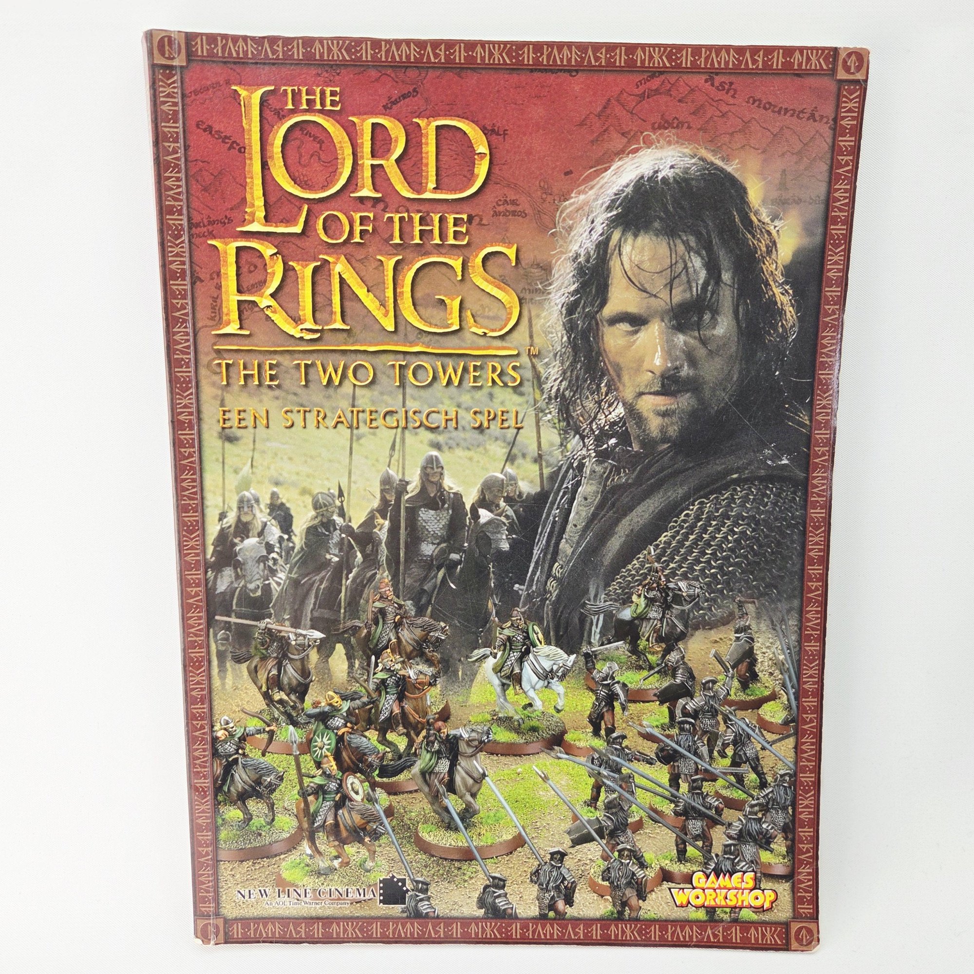 A photo of a The Lord of the Rings The Two Towers Rulebook