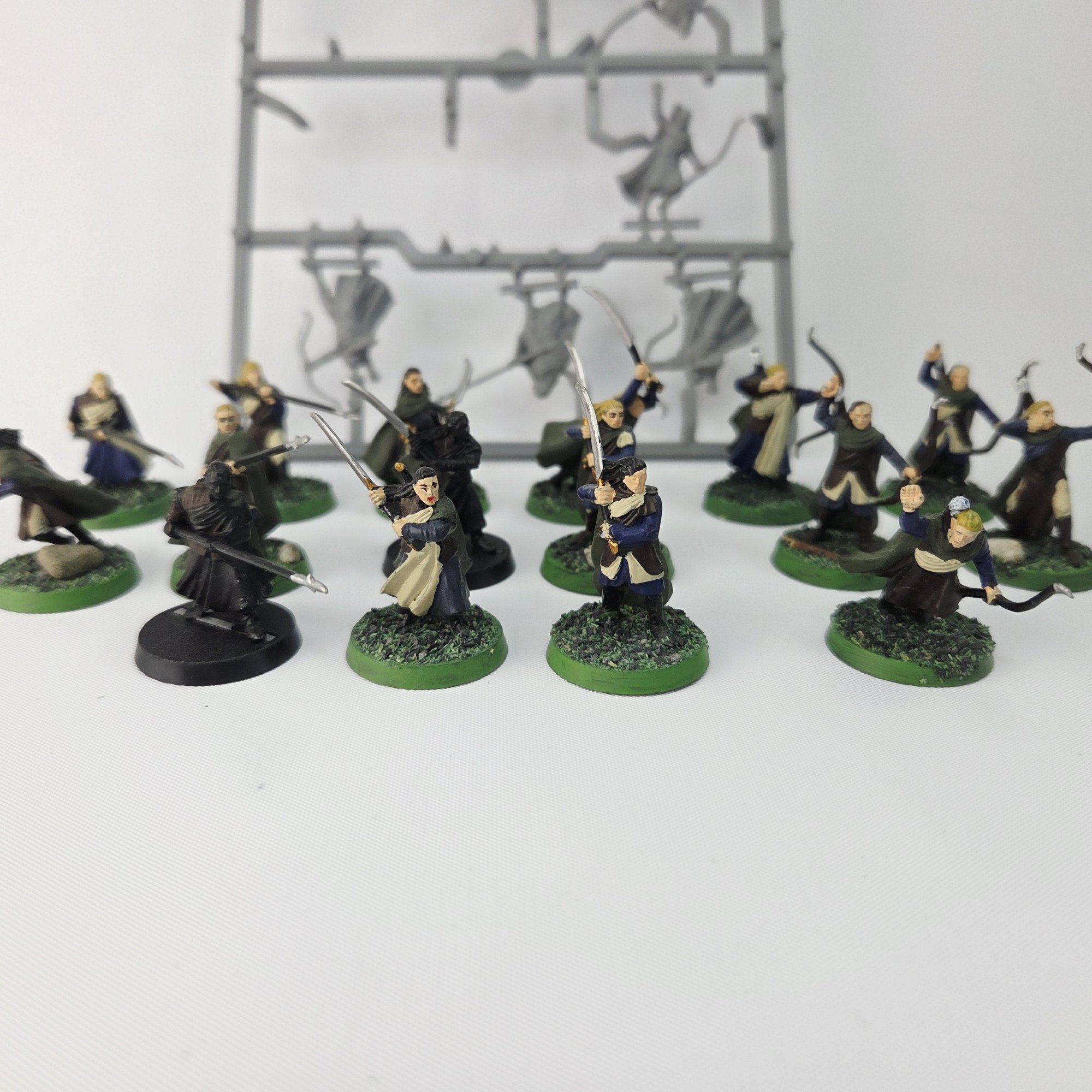 A photo of Lothlórien Wood Elf Warriors Miniatures