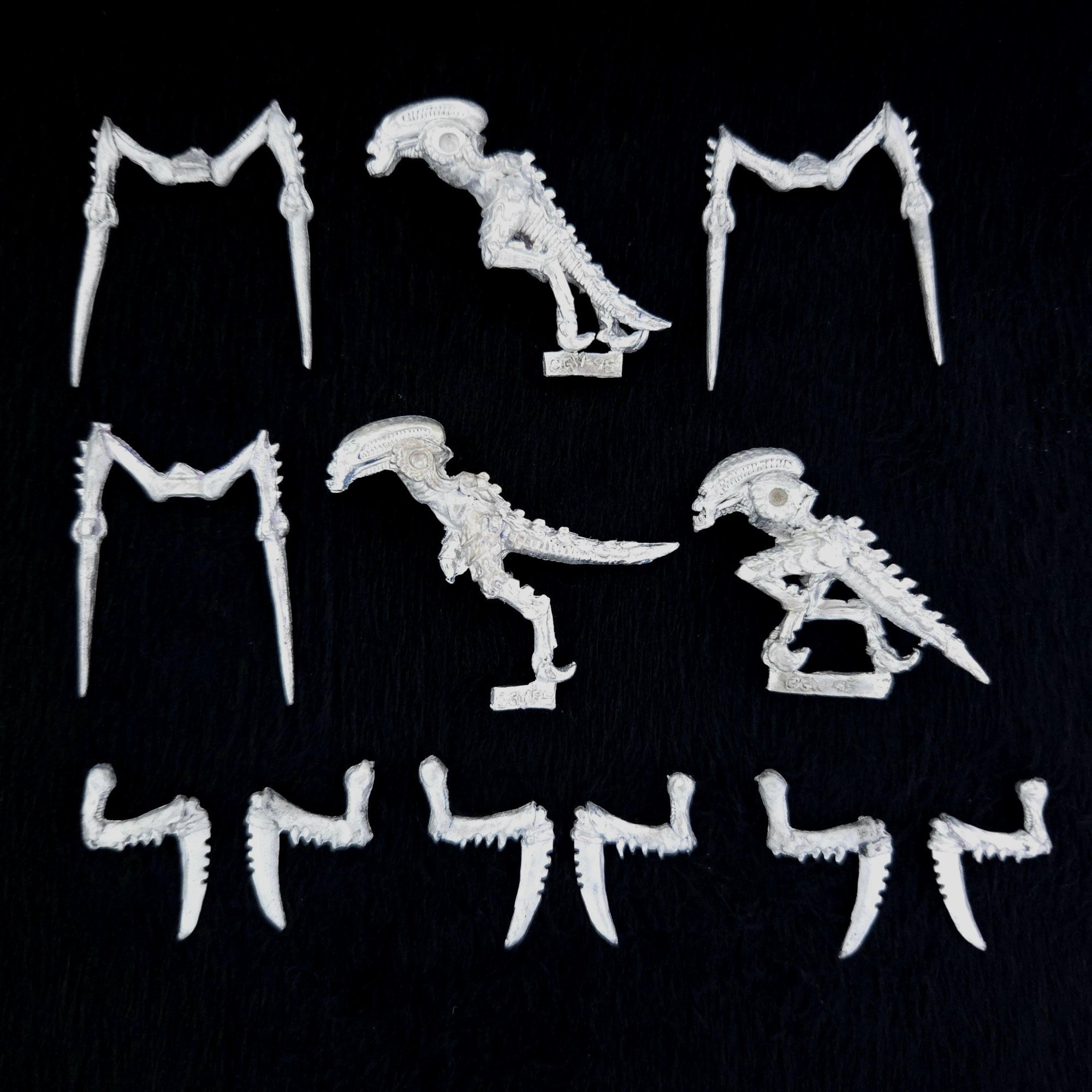 A photo of Tyranids Hormagaunts Warhammer miniatures