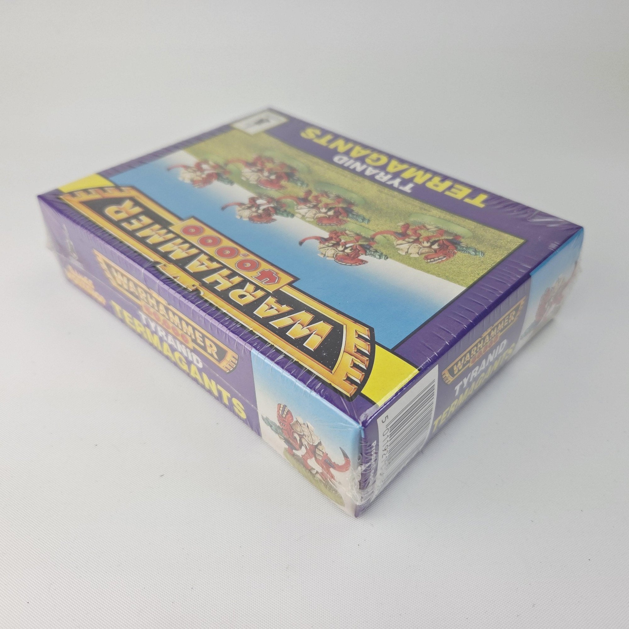 A photo of Tyranid Termagants Warhammer miniatures