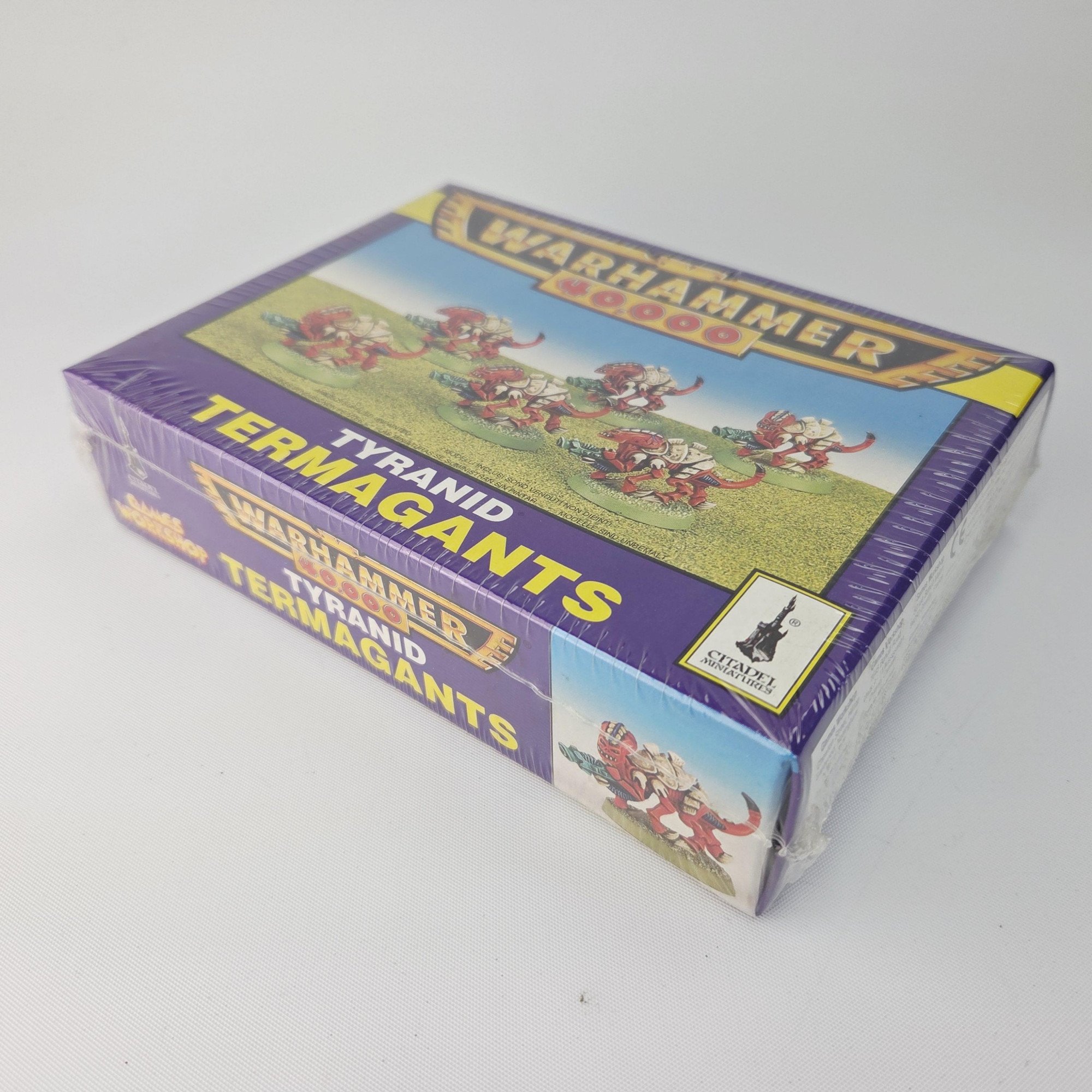 A photo of Tyranid Termagants Warhammer miniatures