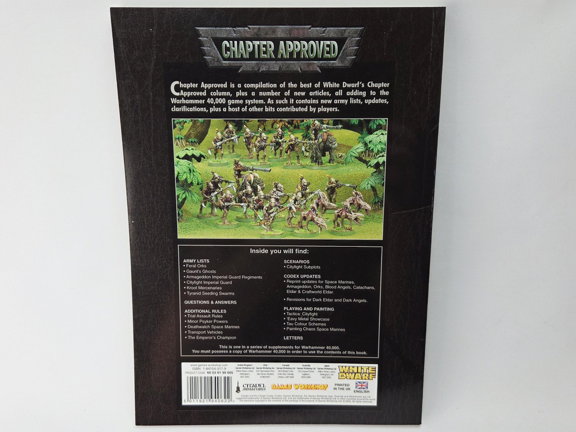 A photo of a Warhammer 40,000 Chapter Approved 2003 Annual