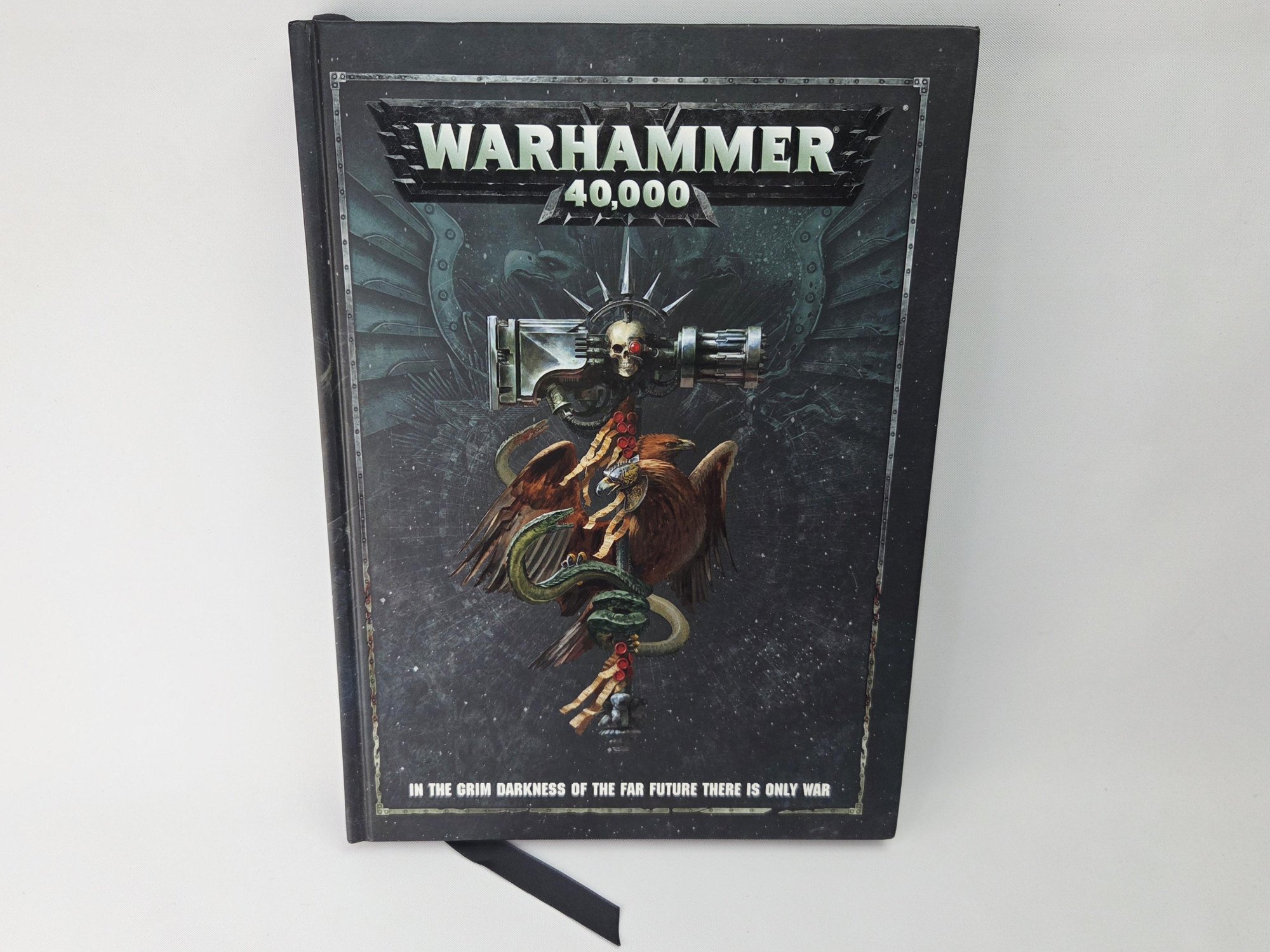 A photo of a Warhammer 40,000 8th Edition Rulebook