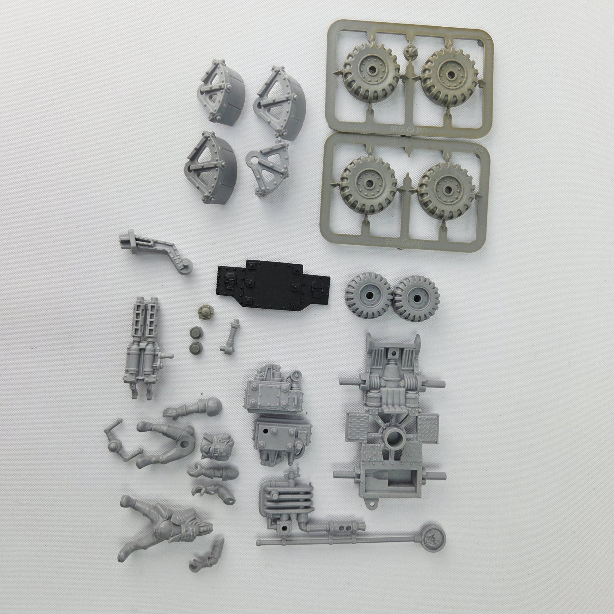 A photo of a Ork War Buggy Warhammer miniature